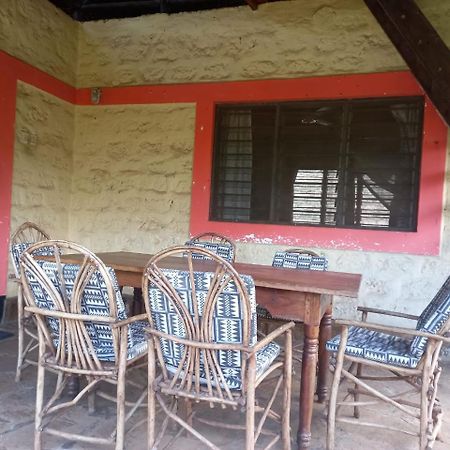Malaika Holiday Villas 迪亚尼海滩 外观 照片
