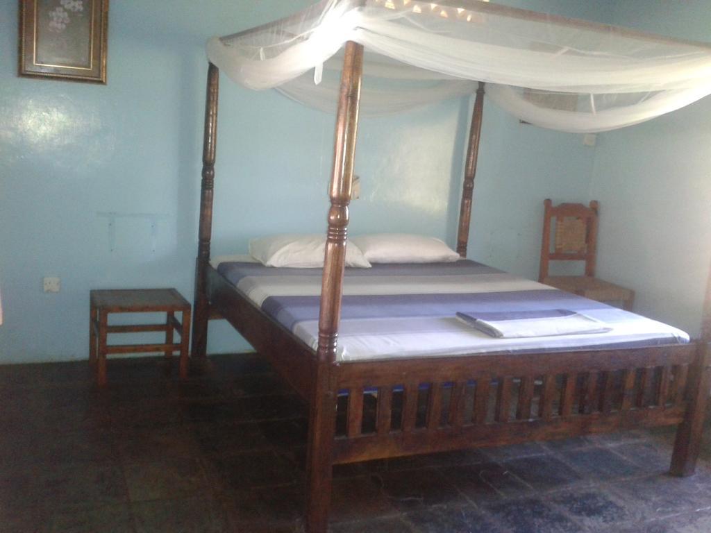 Malaika Holiday Villas 迪亚尼海滩 客房 照片
